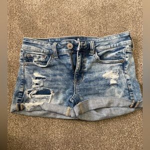 Womens American Eagle cuffed jean shorts